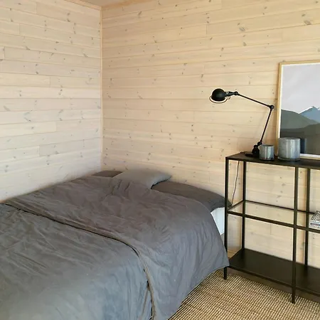 בית נופש Bright And Modern Cabin, With Great Mountain View Vågsli