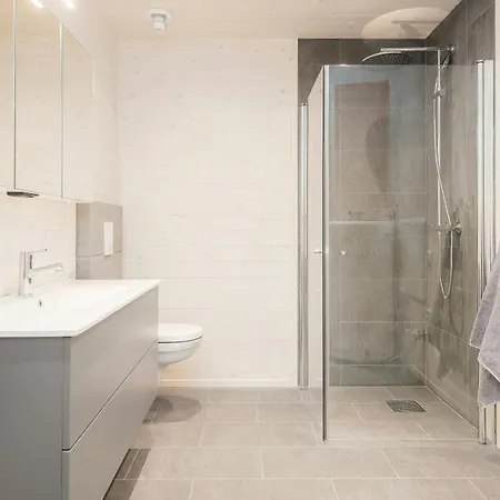 Bright And Modern Cabin, With Great Mountain View