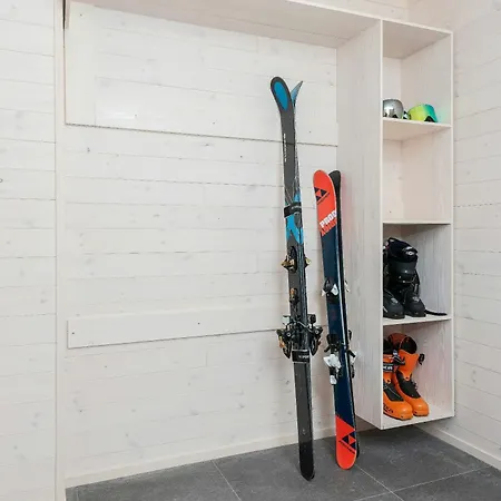 Bright And Modern Cabin, With Great Mountain View