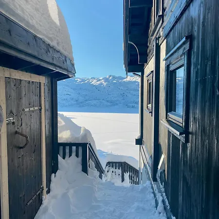 別荘 Bright And Modern Cabin, With Great Mountain View Vågsli