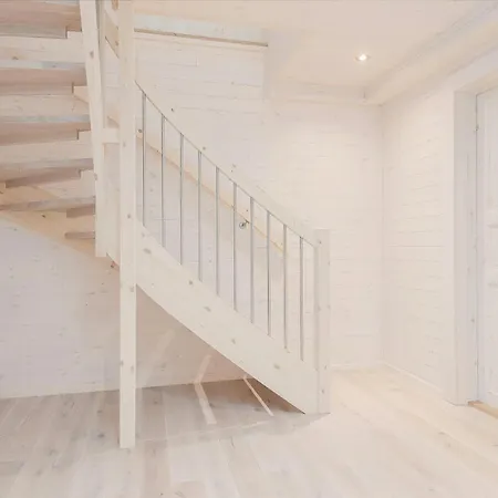 Bright And Modern Cabin, With Great Mountain View Vågsli