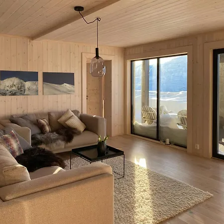 Bright And Modern Cabin, With Great Mountain View