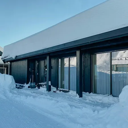 Bright And Modern Cabin, With Great Mountain View Vågsli