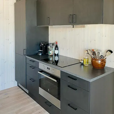 Dom wakacyjny Bright And Modern Cabin, With Great Mountain View Vågsli